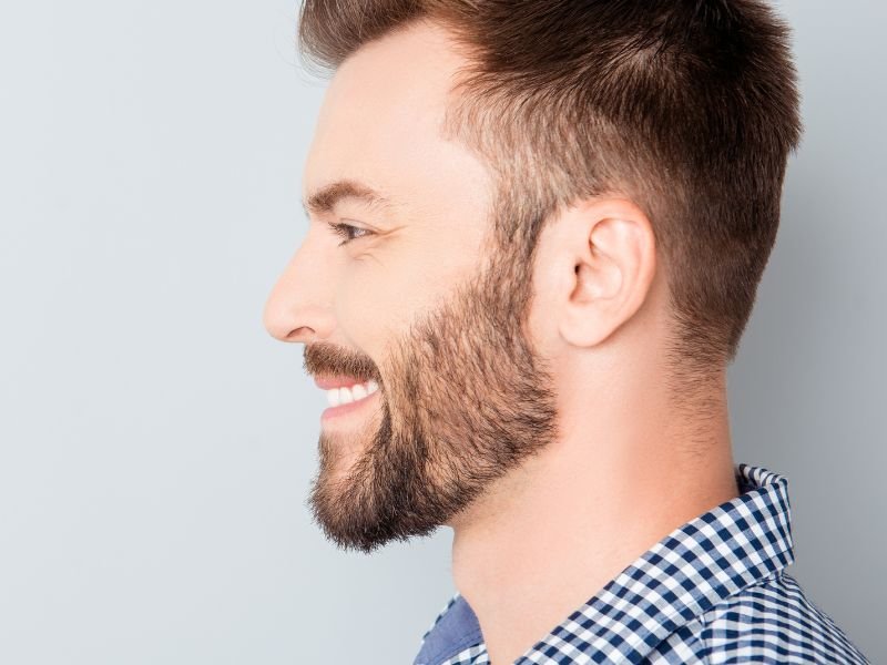 Tratamentos para Falhas na Barba e Sobrancelhas 1
