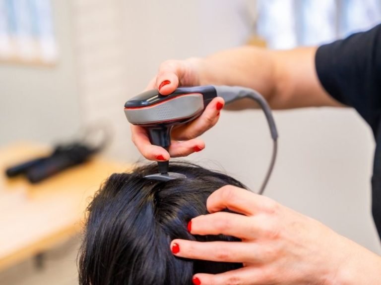 Terapia com luz de LED para o cabelo em Curitiba