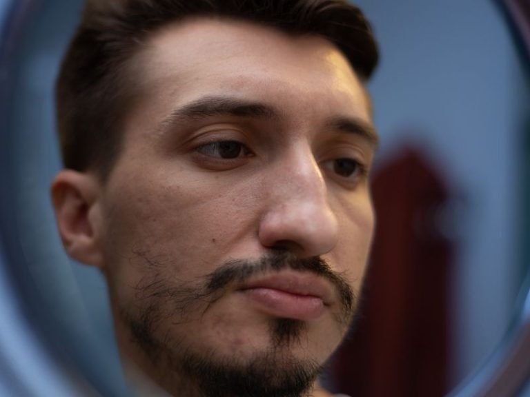 Barba falhada com especialista em Curitiba